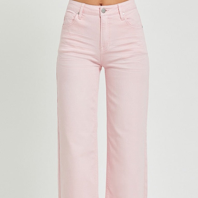 JEANS DE TIRO ALTO CON ROSA