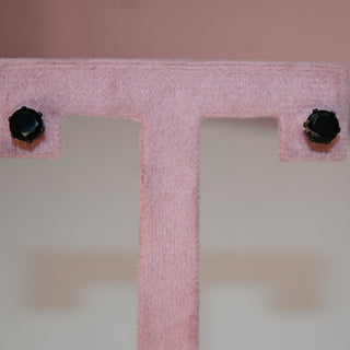MINI BLACK EARRING