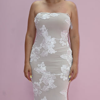FLOWER WHITE DRESS