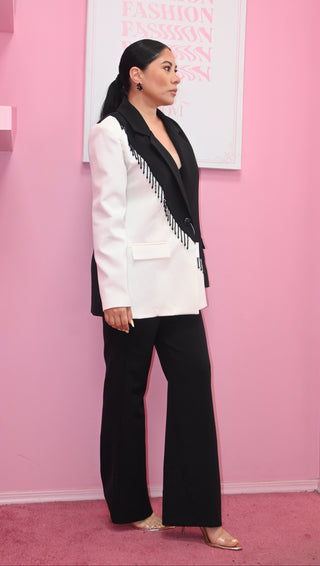 BLACK AND WHITE SET