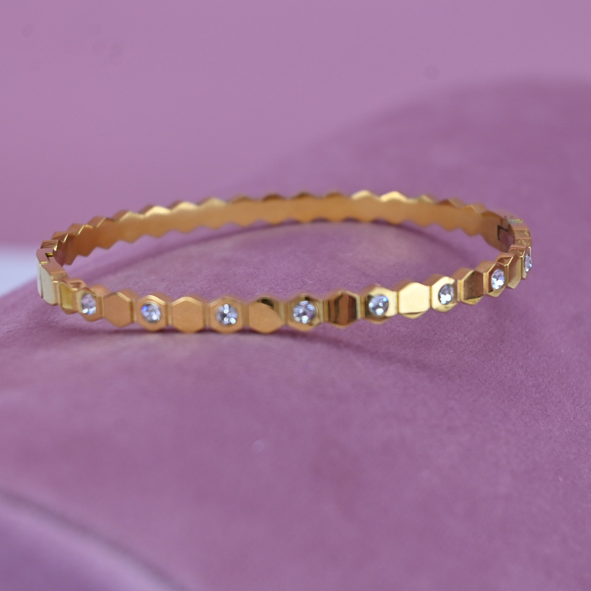 BEE BANGLE BRACELET