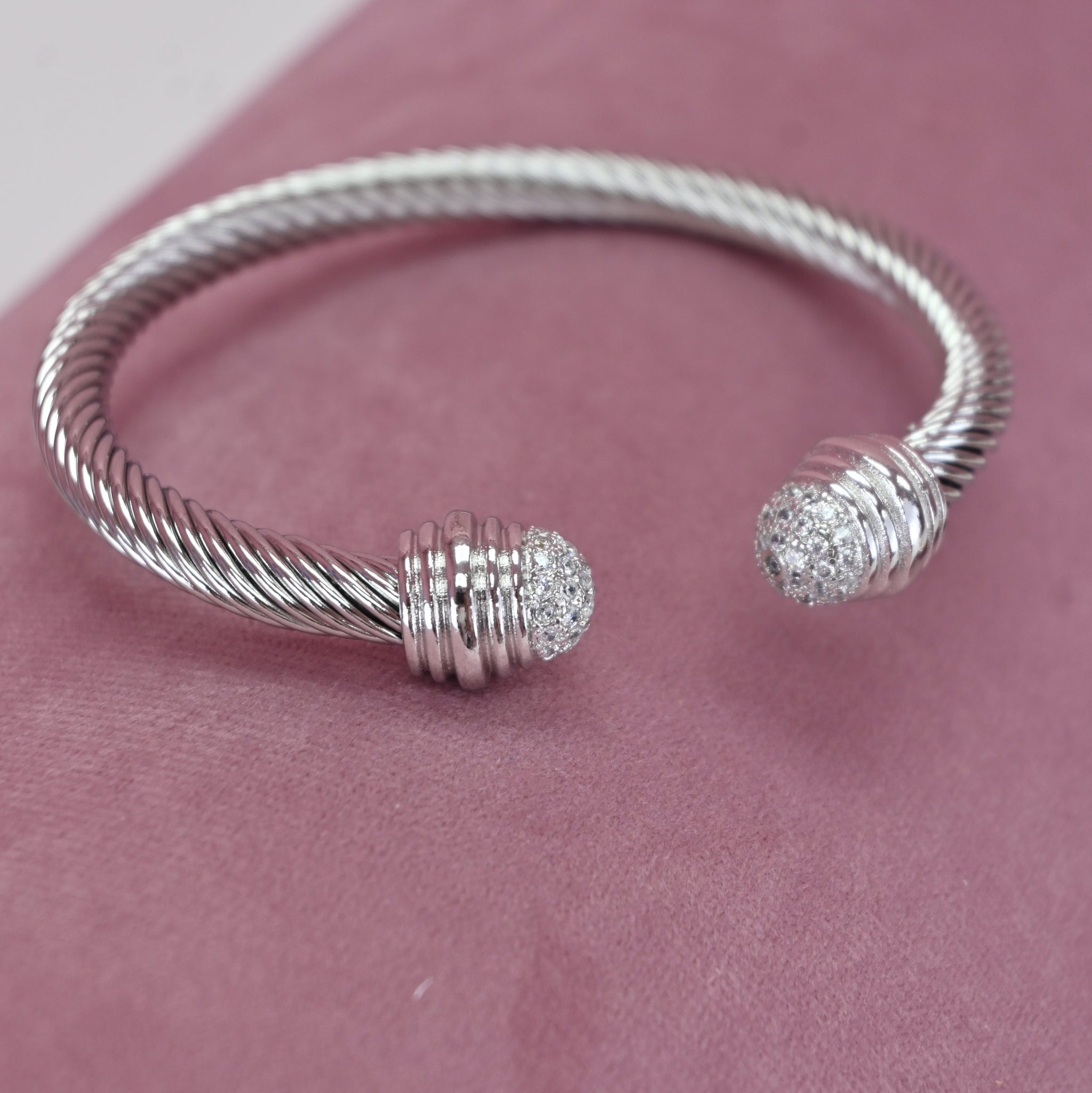 CUFF DIAMOND BRACELET