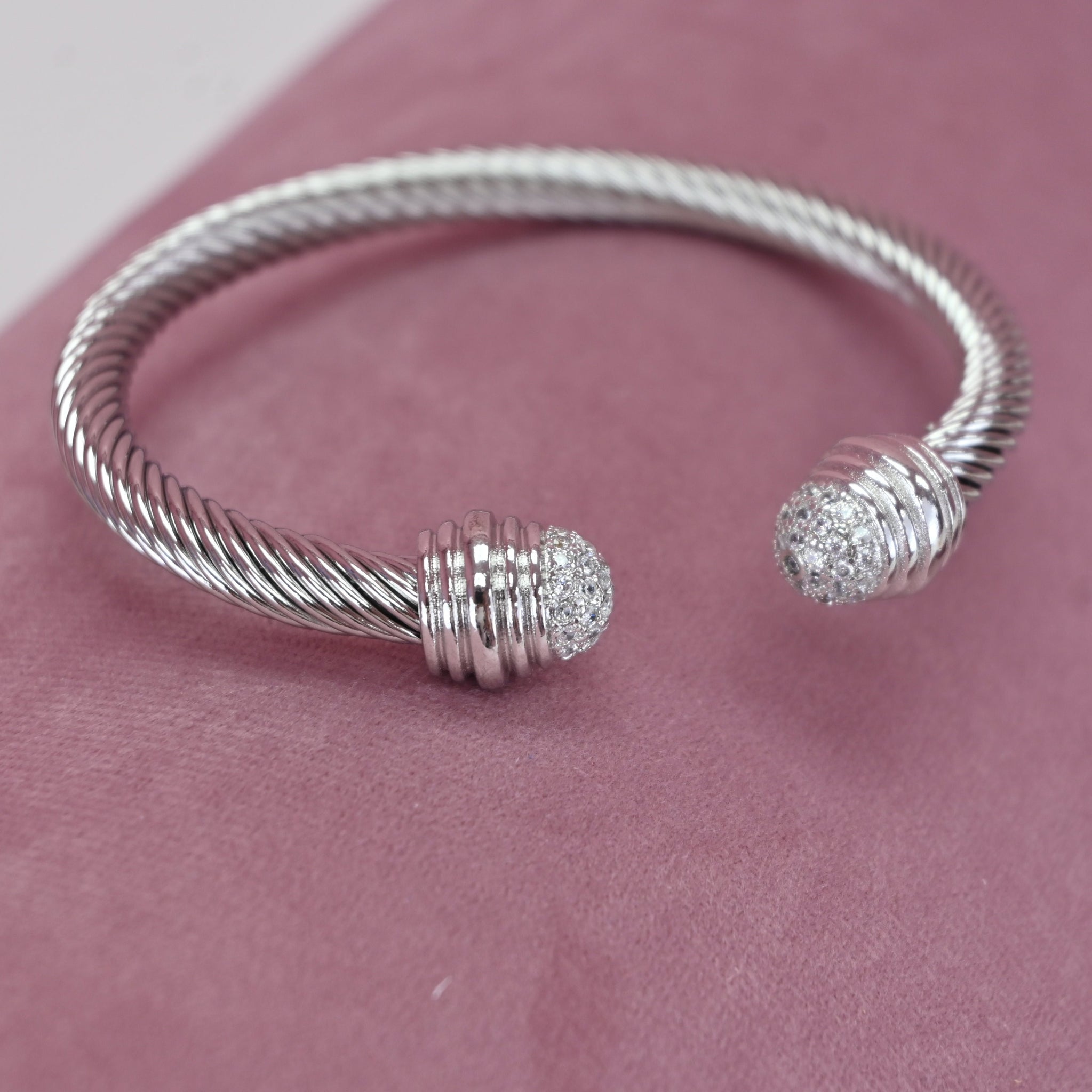 CUFF DIAMOND BRACELET