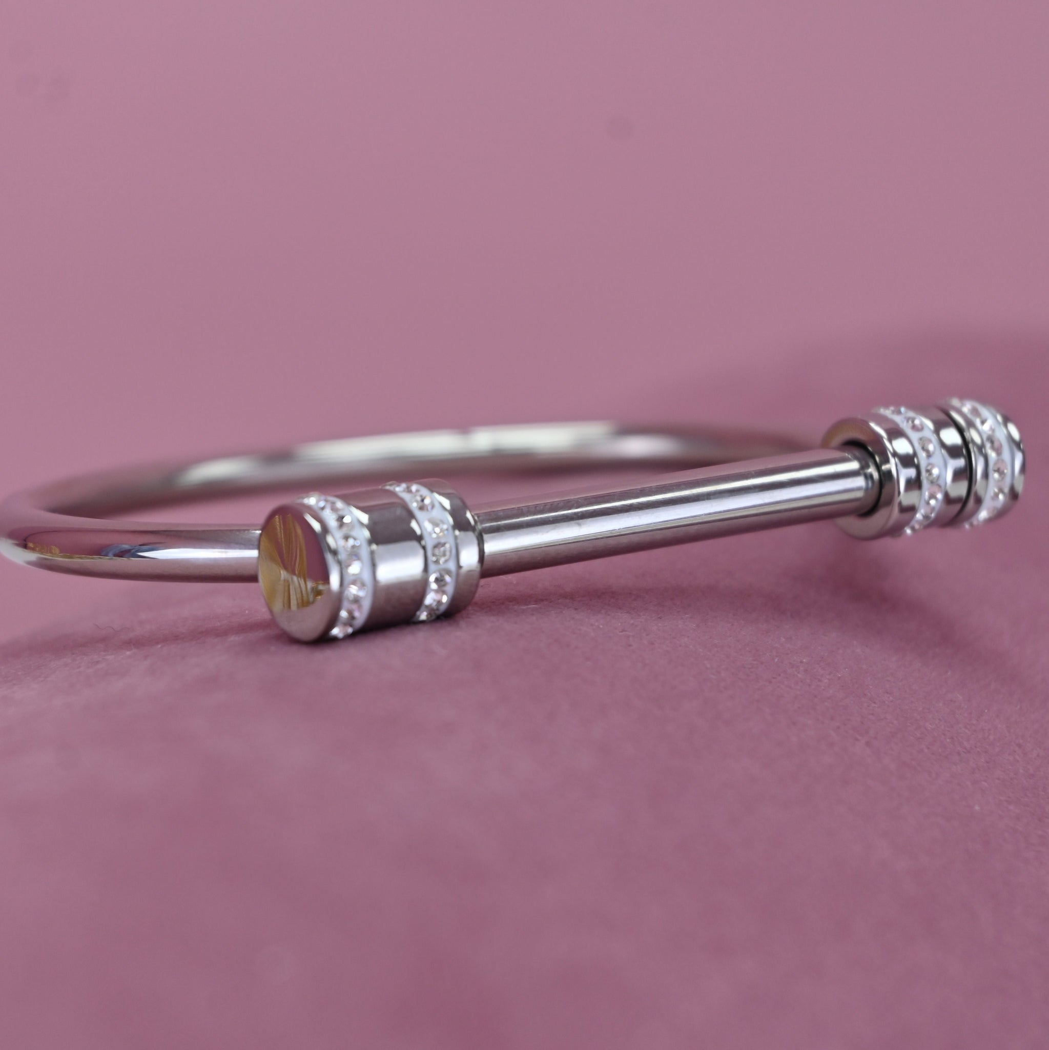 SCREW BANGLE BRACELET