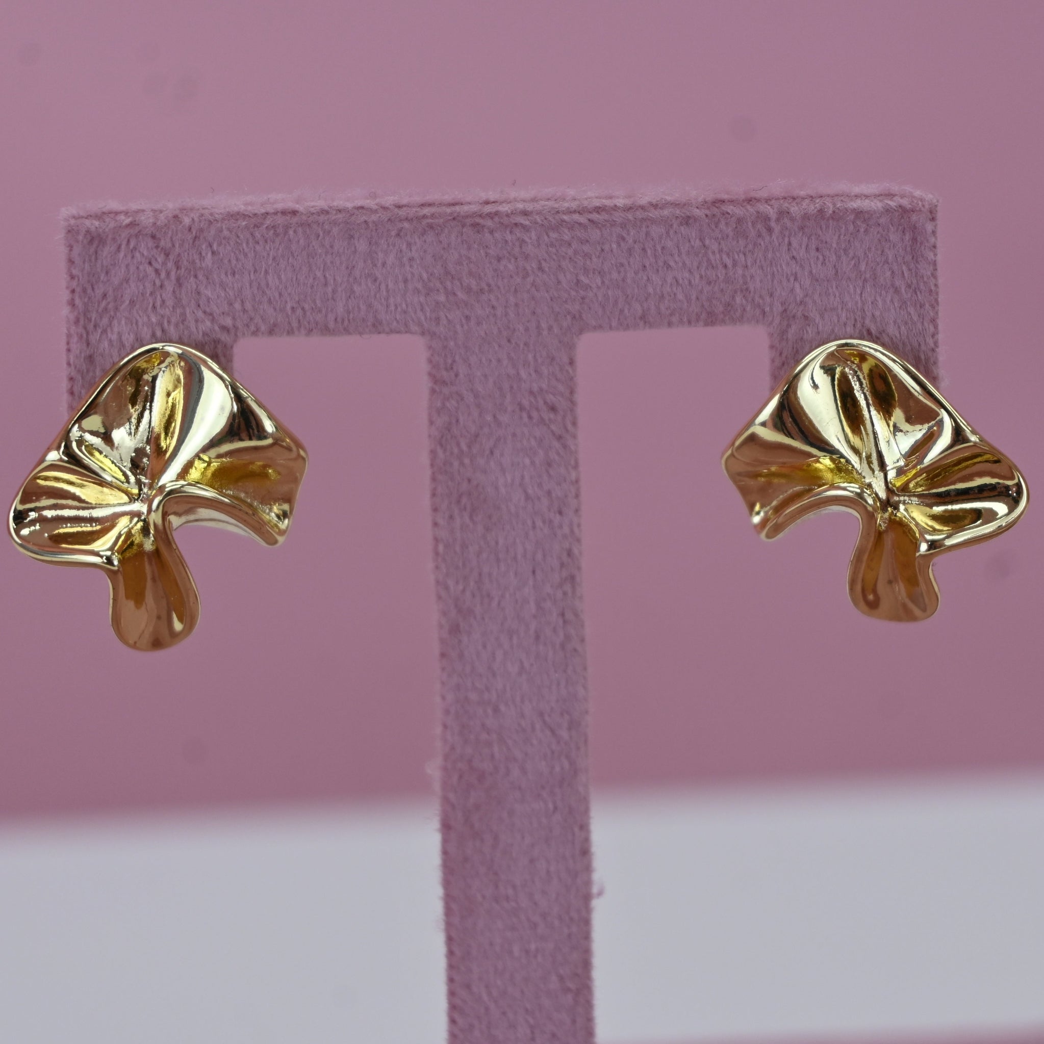 GOLD LEAF EARRINGS