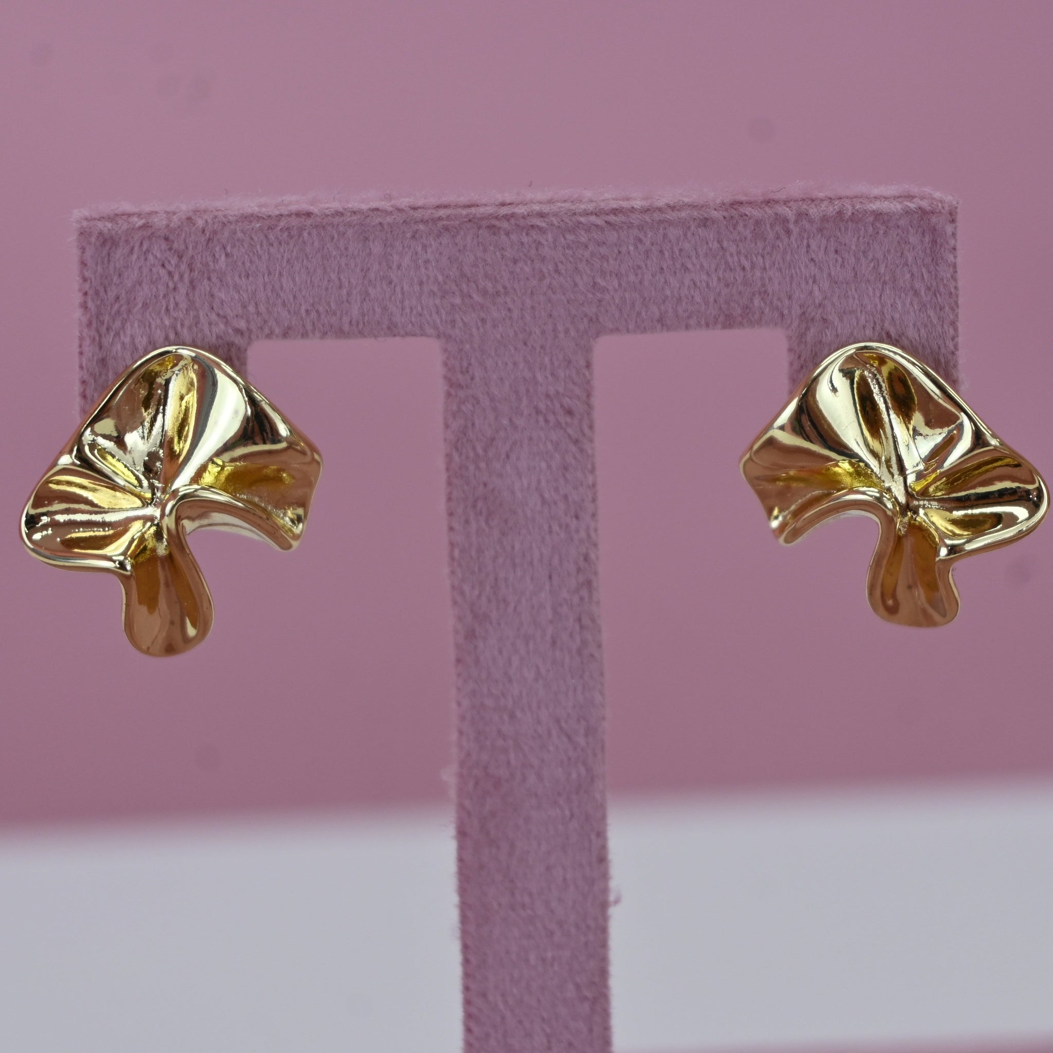 GOLD LEAF EARRINGS