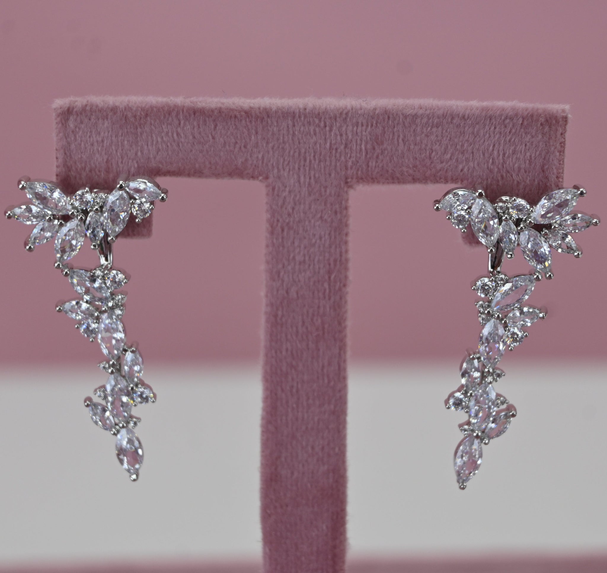 DIAMOND FLOWER EARRINGS