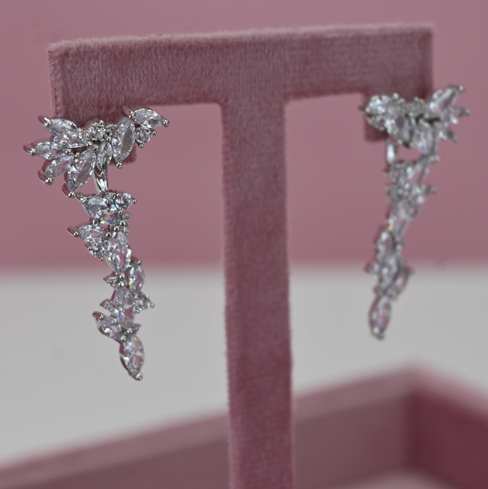 DIAMOND FLOWER EARRINGS