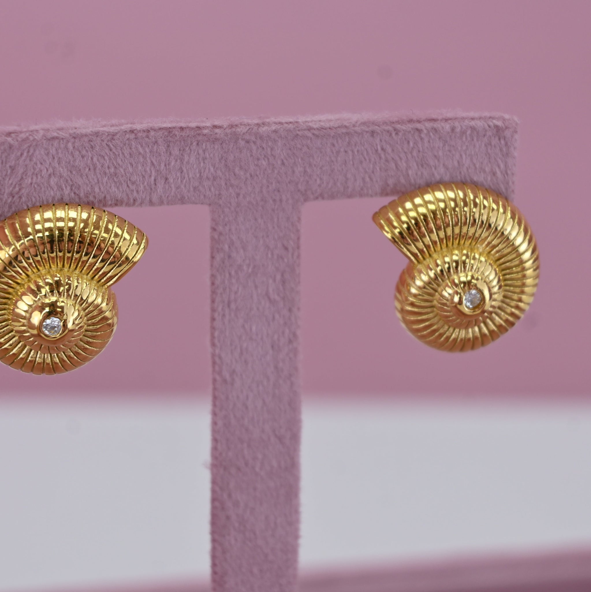 CARACOL EARRING