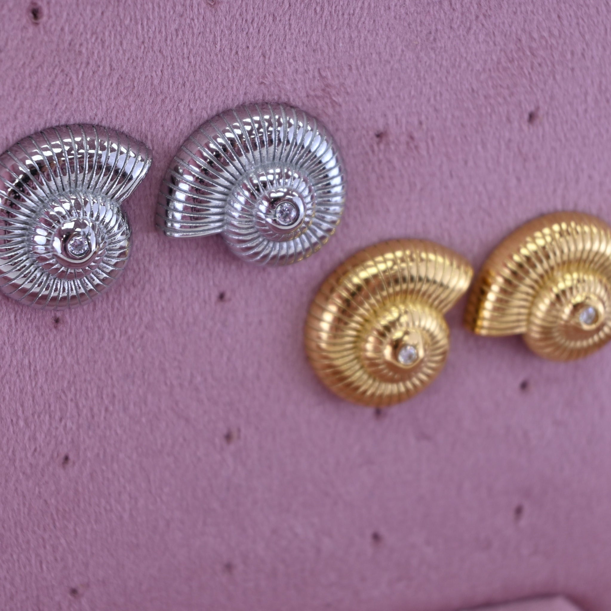 CARACOL EARRING