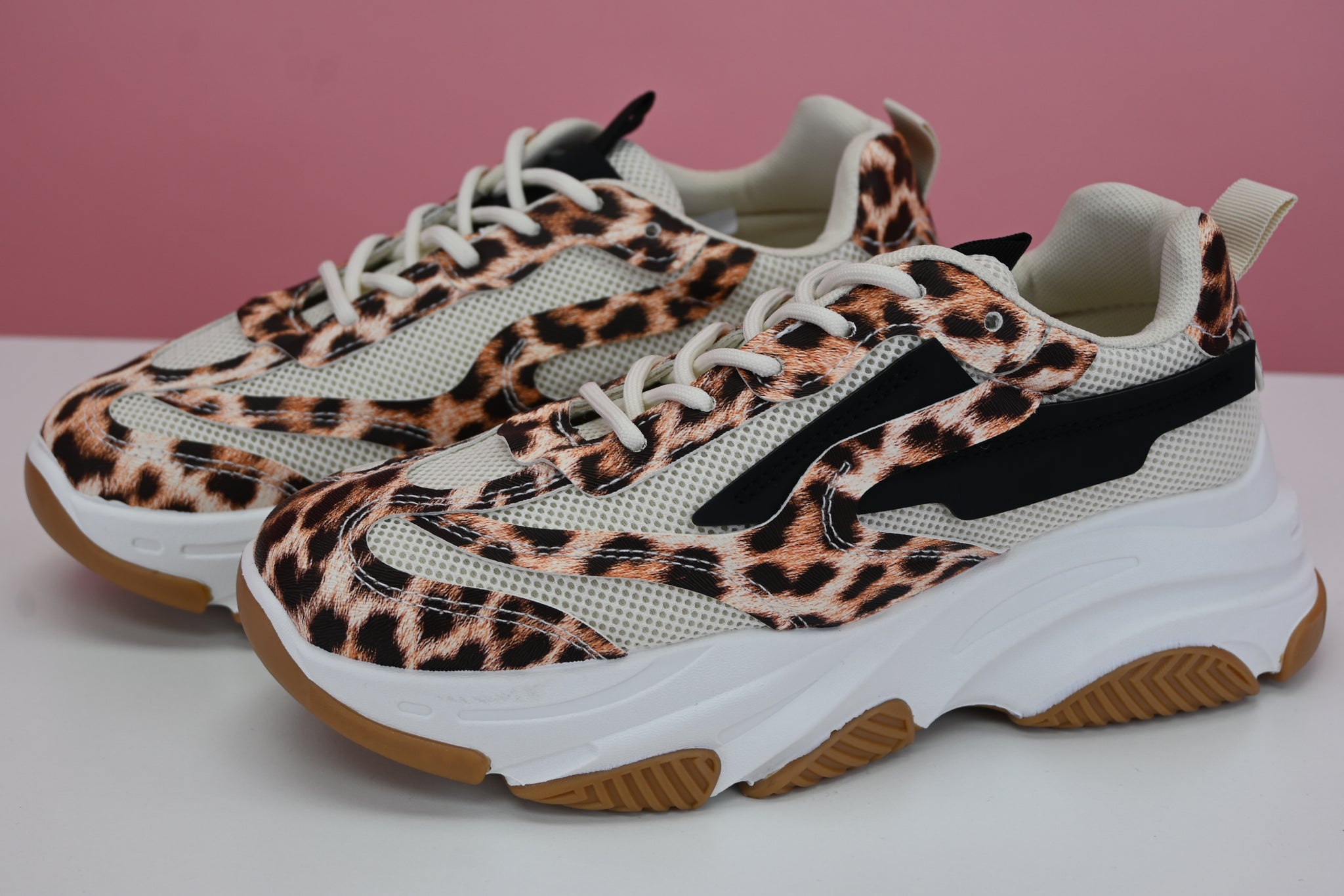 TIGER TENIS