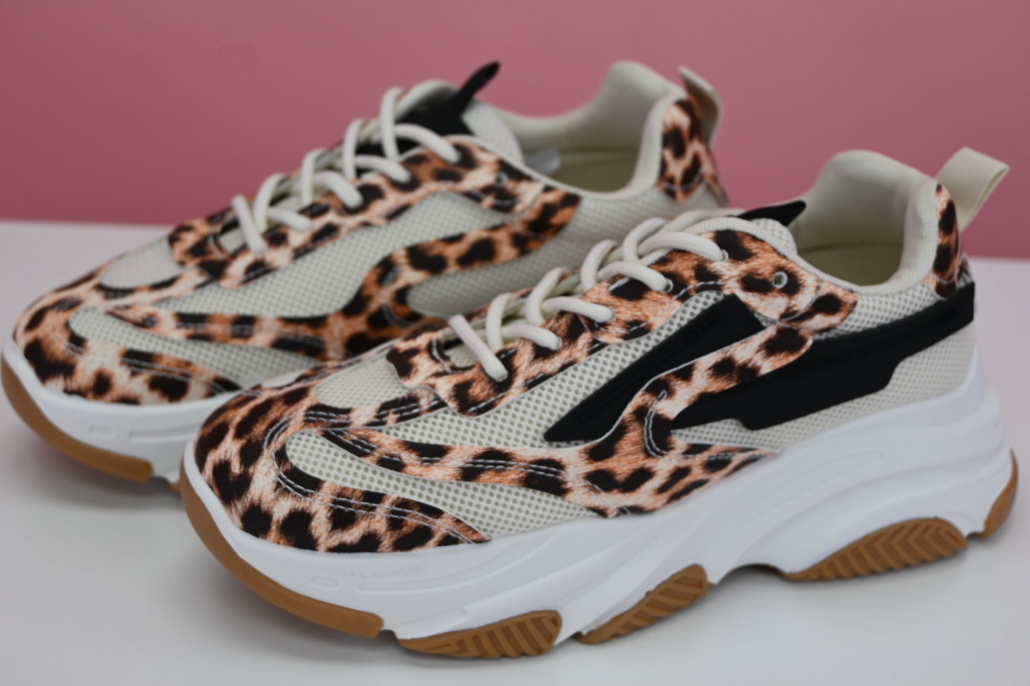 TIGER TENIS