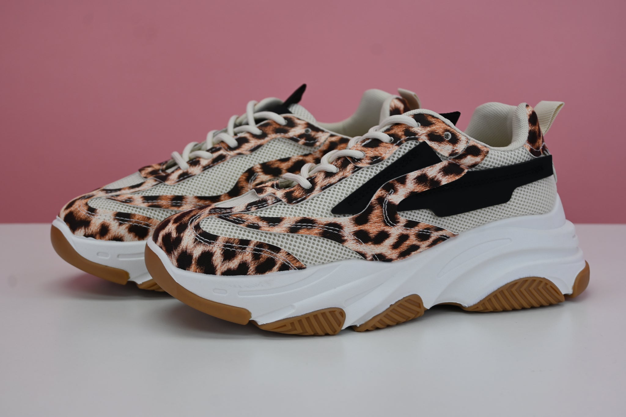 TIGER TENIS