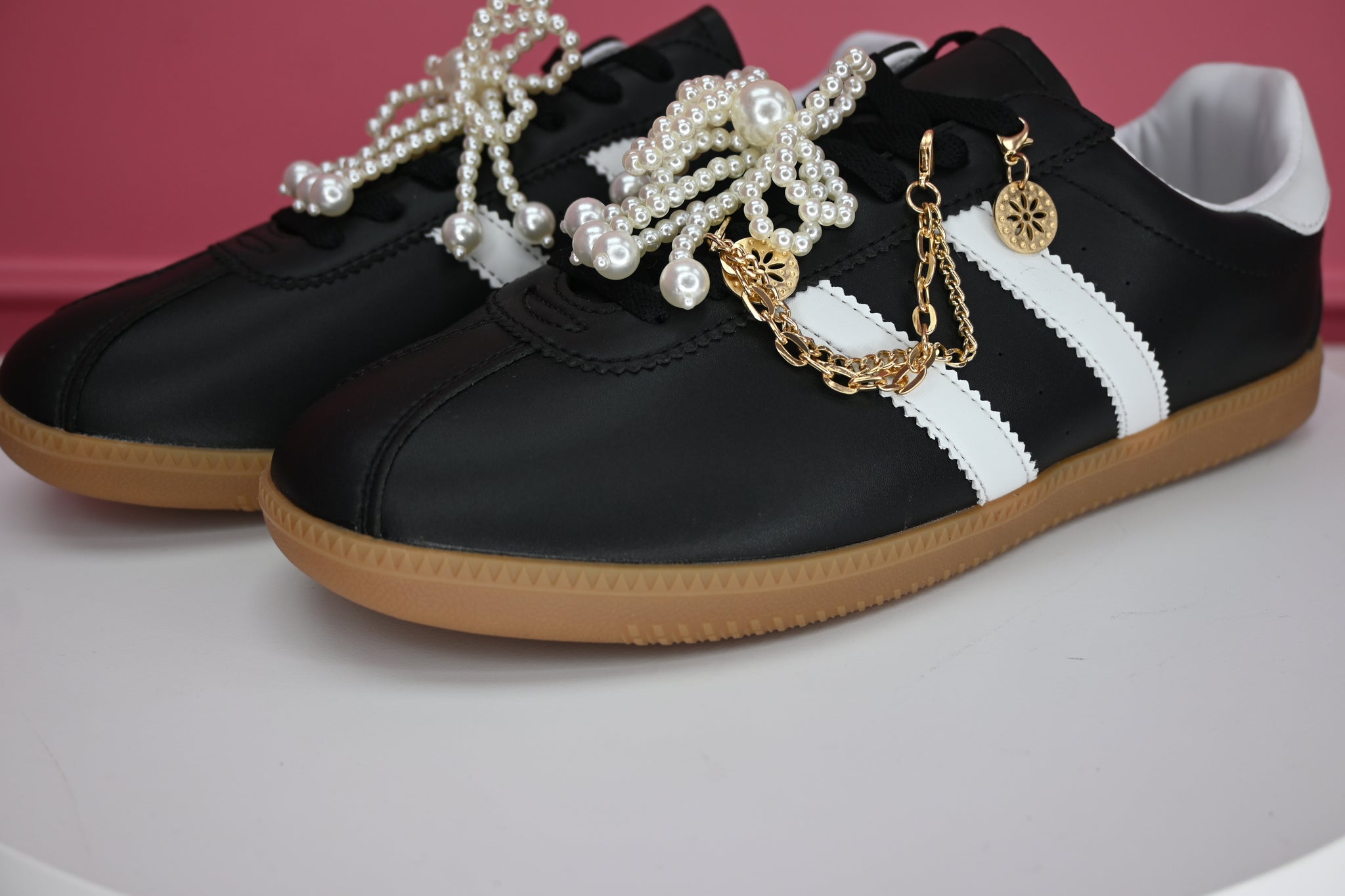 CHARMS BLACK TENIS