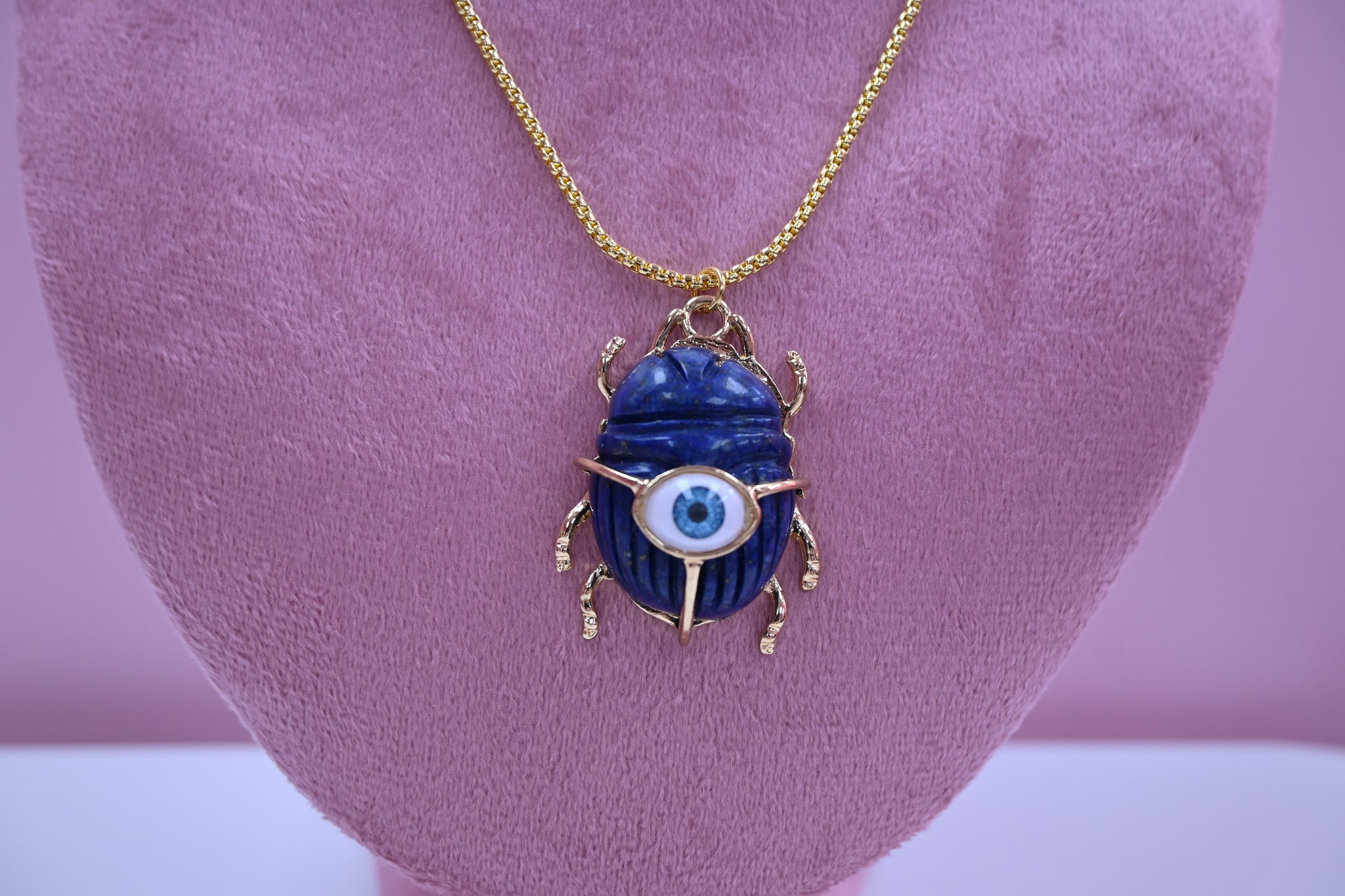 BIG EYE NECKLACE