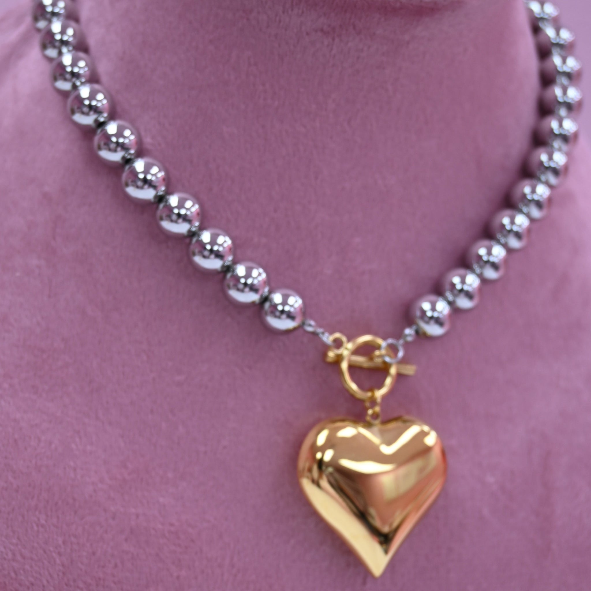 GOLD HEART NECKLACE