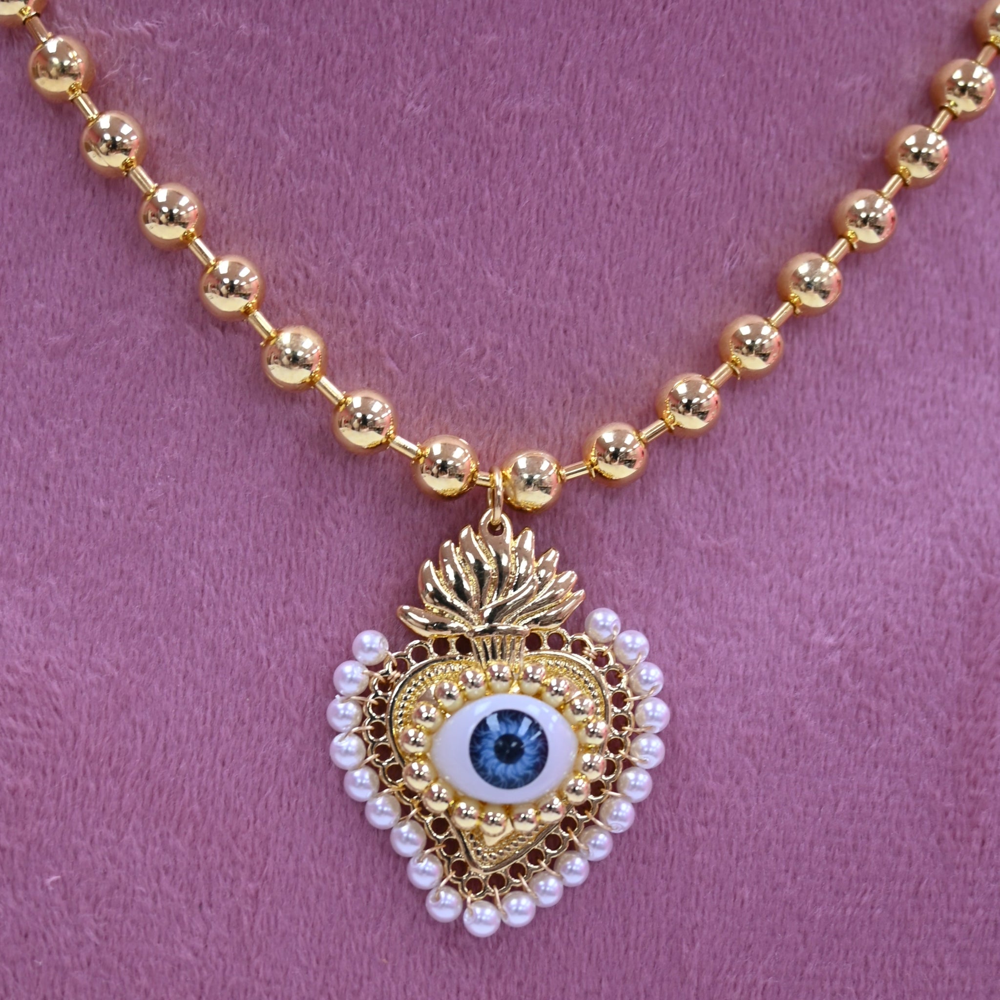 HEART EYE NECKLACE