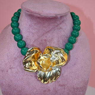 BIG FLOWER NECKLACE