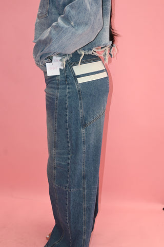 DESIGN BARREL JEANS