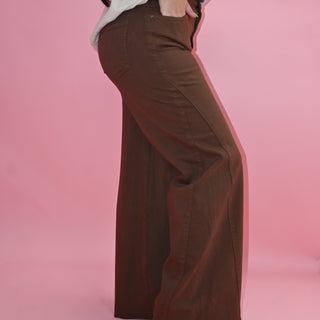 BROWN  JEANS